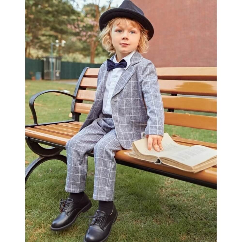 Look Infantil com Cinza e Branco para o Natal