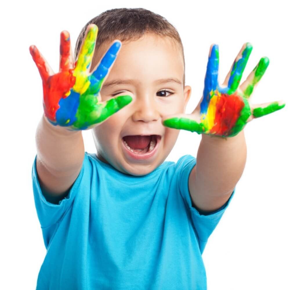 Pintando com as mãos