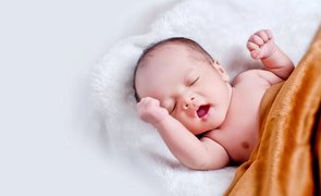 bebê deitado